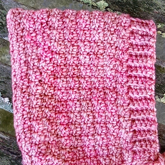 Hand Crafted Hand Crochet Retro 60s Pink Pixie Baby Hat 3-6M - Picture 5 of 9
